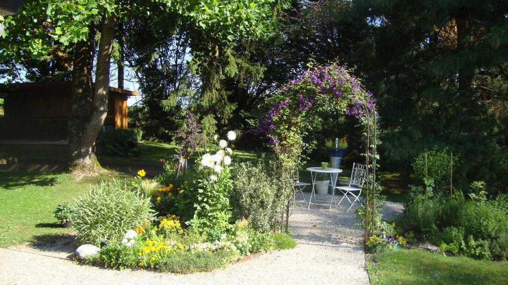 Bed and Breakfast Le Venay à Frontenaud Extérieur photo